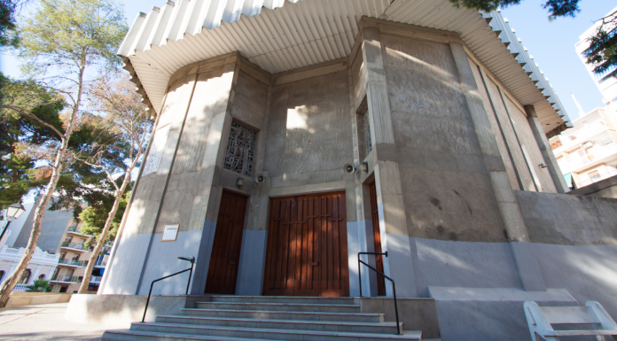 Investigan a un párroco de Cullera y a una cuidadora por matar a un anciano y quedarse su herencia Investigan a un párroco de Cullera y a una cuidadora por matar a un anciano y quedarse su herencia