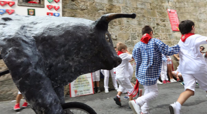 Compromís critica el posible encierro de toros infantiles en Ciutat Vella: «Es una obsesión ideológica» Compromís critica el posible encierro de toros infantiles en Ciutat Vella: "Es una obsesión ideológica"