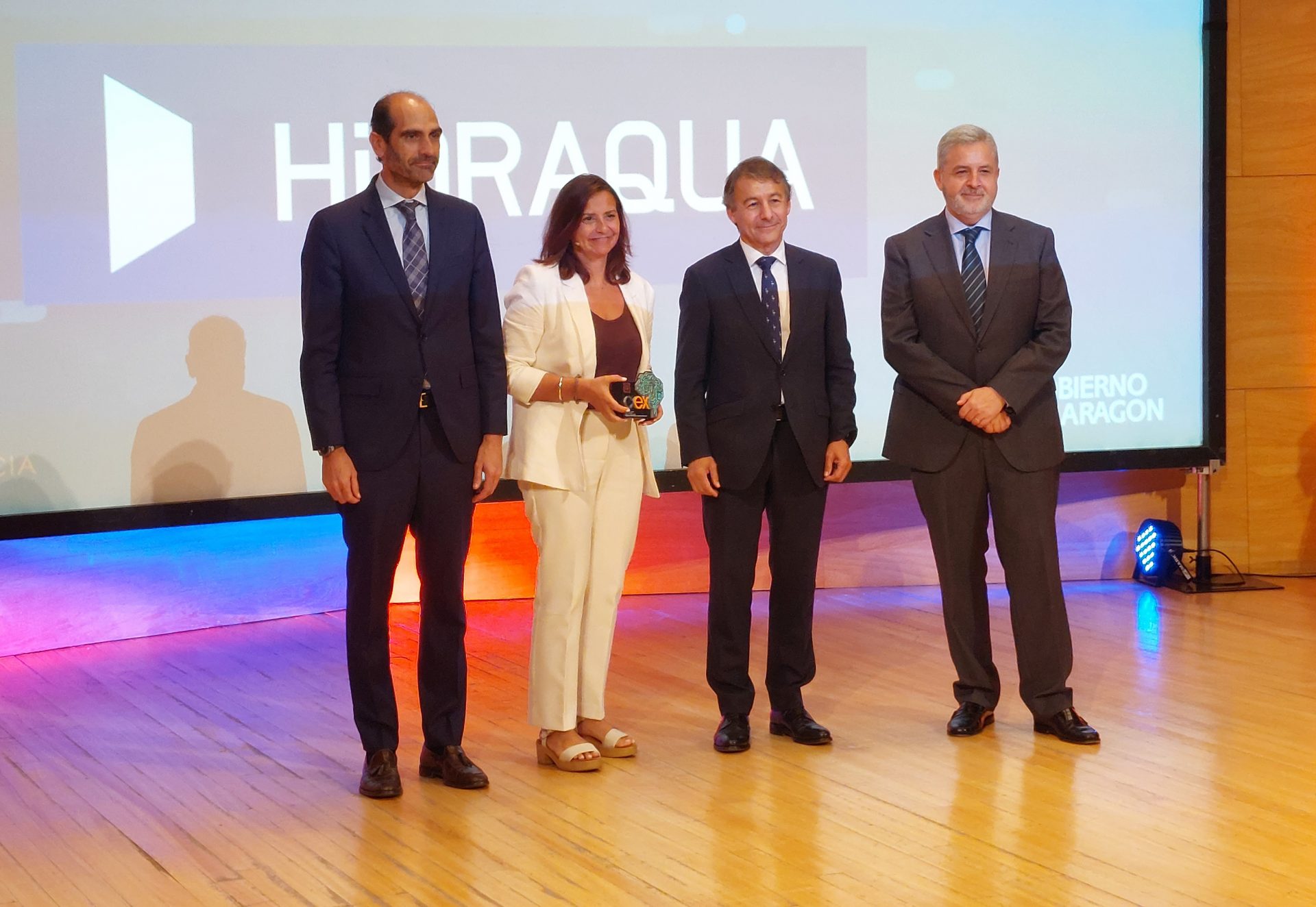 Hidraqua gana el Premio CEX 2024 por soluciones basadas en IA