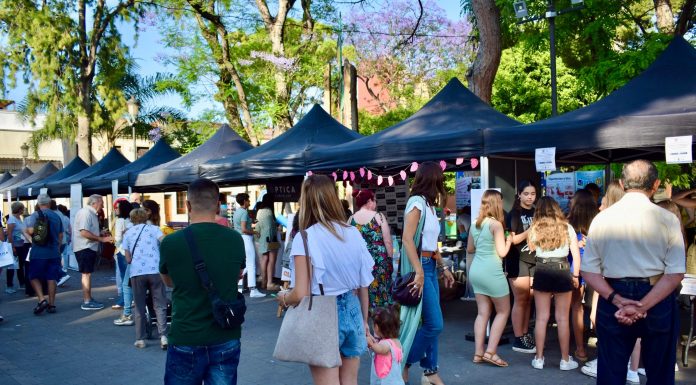 Quasi una vintena de comerços participen en Fira Foios 2024