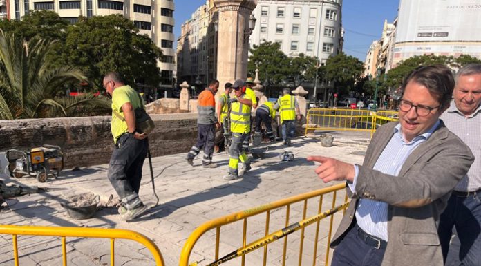 Empiezan los trabajos para reparar el pavimento del histórico Puente del Mar
