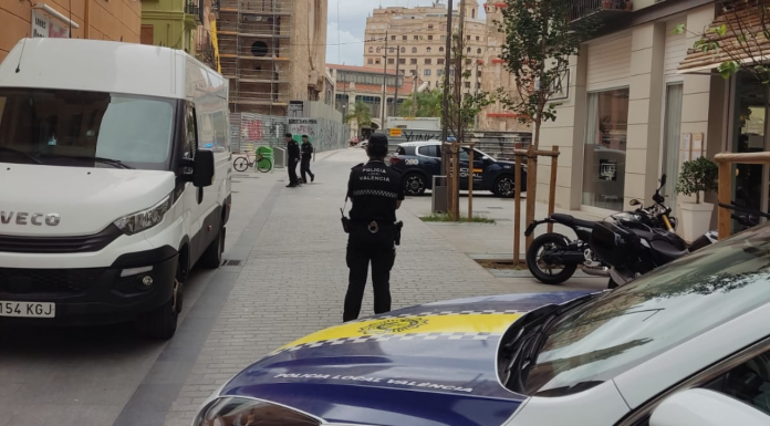 Descubren una bomba sin explotar de la Guerra Civil en el Centro de Valencia Descubren una bomba sin explotar de la Guerra Civil en el Centro de Valencia