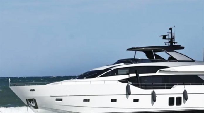 El yate de Pinedo ha sido remolcado al Club Náutico de Valencia