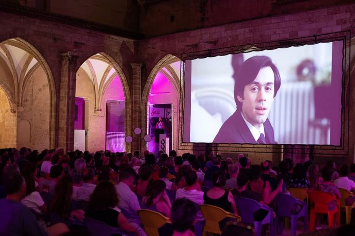 El Centro del Carmen se convierte en un gran cine de verano