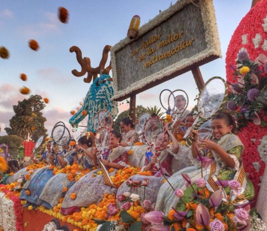 El Ayuntamiento de València abre el plazo de inscripción para la Batalla de Flores