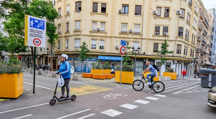 Valencia compra un radar para multar patinetes