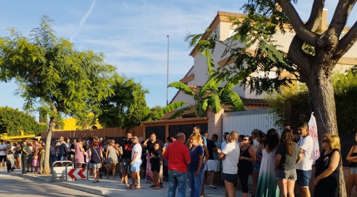 La presión vecinal consigue una desocupación en tiempo récord en San Antonio de Benagéber