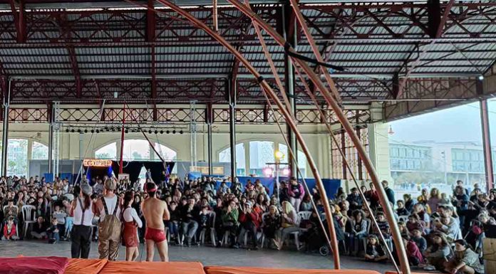 La Marina de València se llenará de acrobacia, malabares, clown, teatro y marionetas