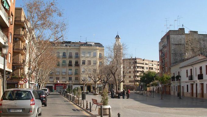 Detienen a dos jóvenes por atracar y desvalijar a menores en Patraix