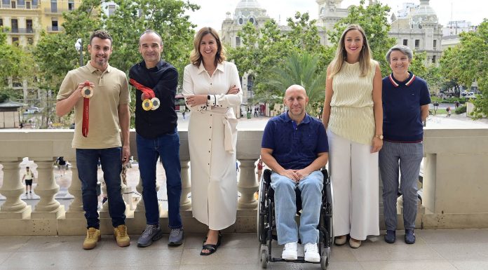 Tres medallistas paralímpicos valencianos reciben un merecido homenaje