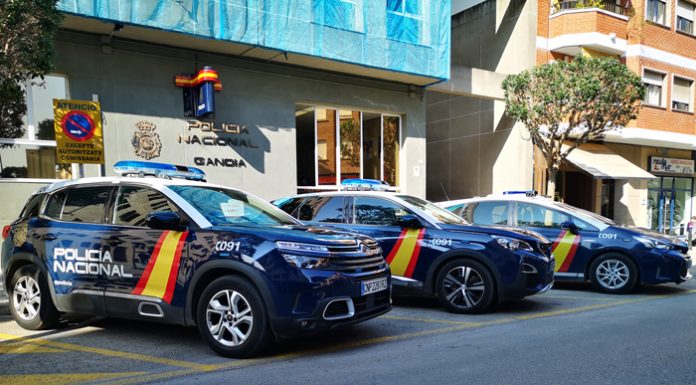 Hurtan al descuido en una joyería un anillo de oro blanco valorado en casi 3.000 euros