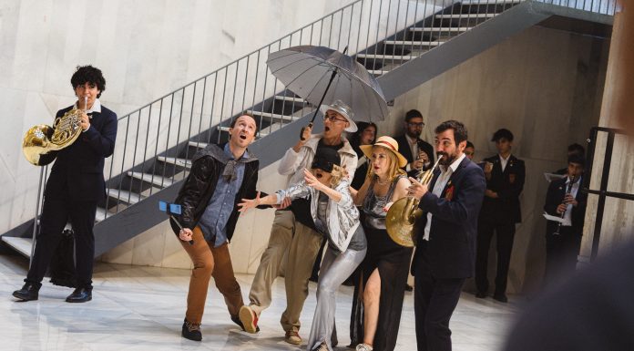 El TEM celebra su 20 aniversario con música, espectáculos de luces y una misa escénica