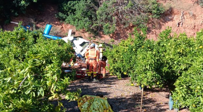 Fallecen tres personas en un accidente de helicóptero en Puçol