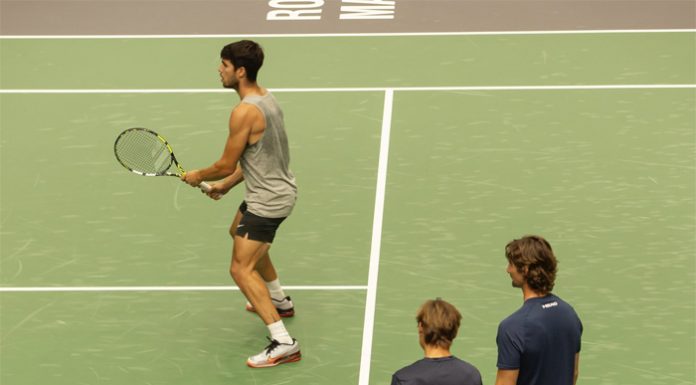Carlos Alcaraz ya entrena en la Fonteta de San Luis