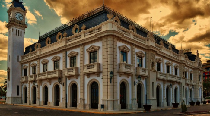 'Viure el Port', la nueva exposición que recorre la historia del Puerto de Valencia