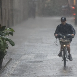 La tormenta descarga 160 litros en unas horas de Valencia