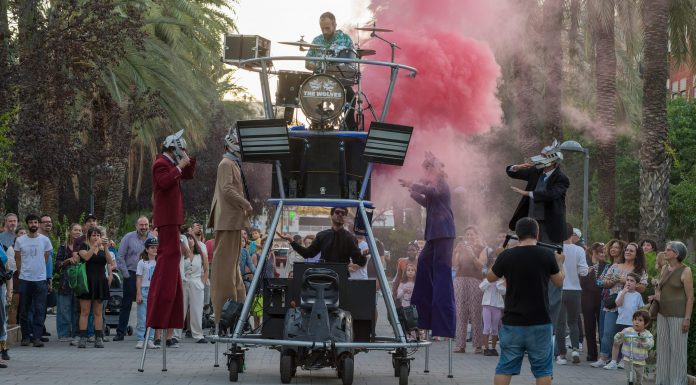 Música, circo y más de veinte actividades gratuitas en el cauce del río para celebrar la Gran Fira de València Música, circo y más de veinte actividades en el cauce del río