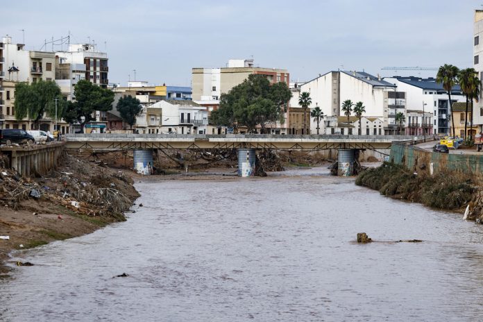 La Generalitat señala a la CHJ como "única responsable" obligada a alertar del riesgo de desbordamientos