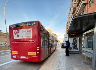 Abren un carril bus exclusivo en la calle San Vicente para agilizar el transporte público de Valencia