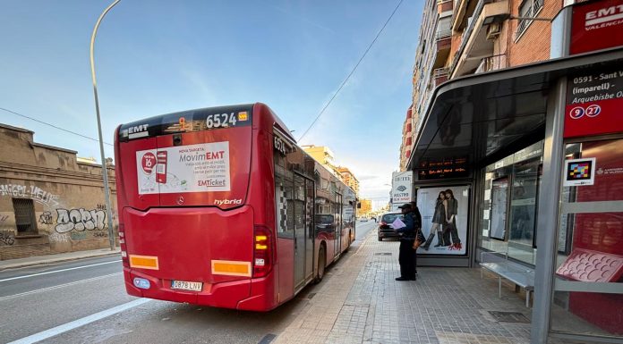 Abren un carril bus exclusivo en la calle San Vicente para agilizar el transporte público de Valencia