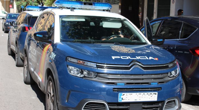 Detienen a un hombre por sustraer joyas en residencias de ancianos