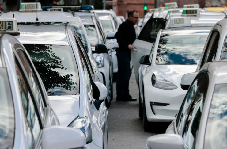 Valencia afrontará el fin de semana del Maratón sin taxis ni metro