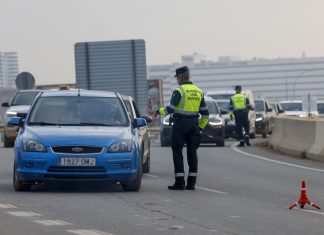 Valencia se colapsa y se convierte en una ratonera con más de 70 kilómetros de retenciones