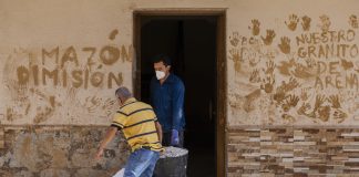 Valencia entre el barro y la esperanza: el arduo camino hacia la reconstrucción tras la DANA
