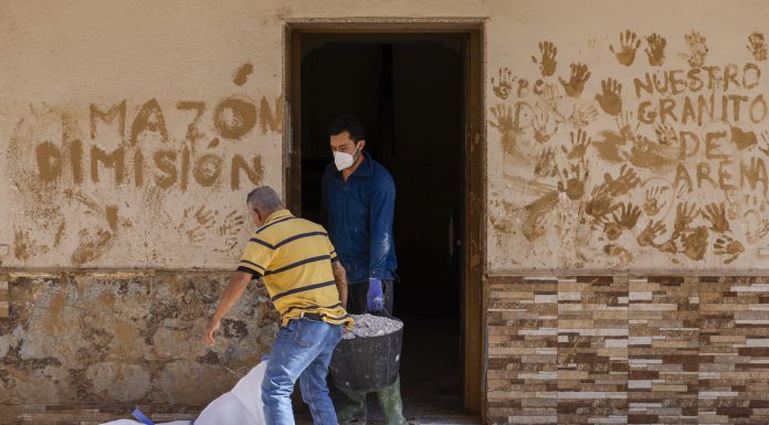 Valencia entre el barro y la esperanza: el arduo camino hacia la reconstrucción tras la DANA