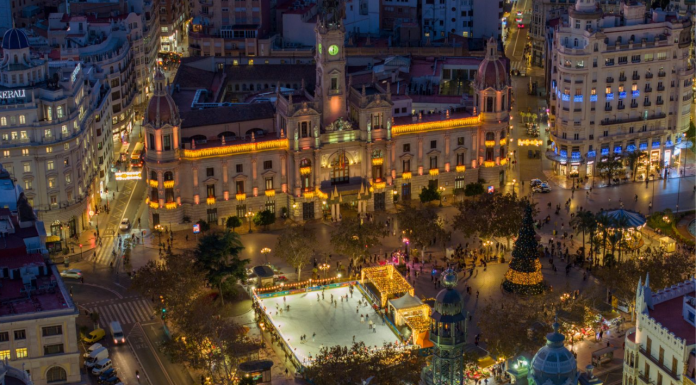 Valencia prepara una Navidad sin fecha de encendido