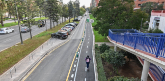 Valencia estrena un nuevo carril bici en una gran avenida de la ciudad