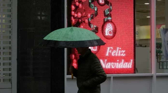 AEMET activa la alerta naranja por tormentas este fin de semana AEMET anuncia la reactivación de la alerta amarilla por riesgo de lluvias y tormentas en Valencia