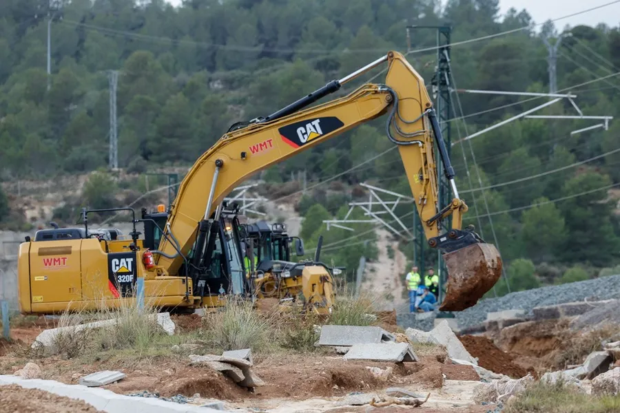 Avances en la Recuperación de Infraestructuras Viarias y Ferroviarias en Valencia tras la DANA