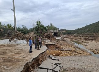 Obras pendientes, falta de ayudas y dimisiones