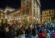 Valencia ya prepara la Navidad y adelantará el encendido de luces del centro histórico Valencia ya prepara la Navidad y adelantará el encendido de luces del centro histórico