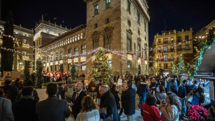 7televalencia-mercado-navidad-diputacion-scaled Valencia ya prepara la Navidad y adelantará el encendido de luces del centro histórico