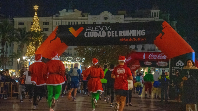 El centro de Valencia se cierra al tráfico por la San Silvestre: horario, recorrido y calles cortadas