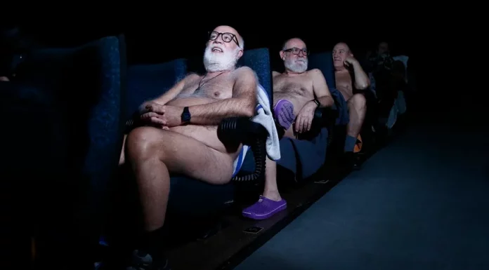 El primer cine nudista se estrena en Valencia El primer cine nudista se estrena en Valencia