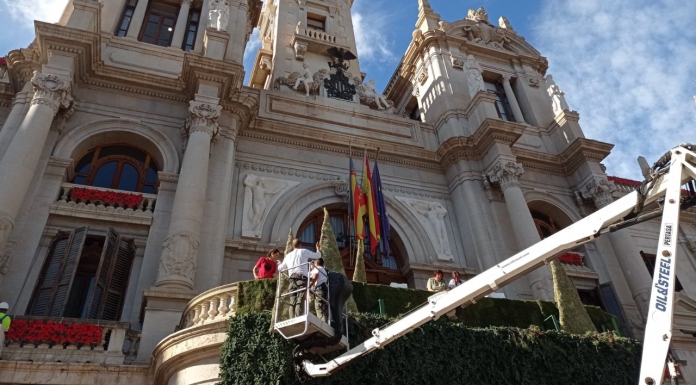 Comienza el montaje de la Navidad más solidaria de Valencia Comienza el montaje de la Navidad más solidaria de Valencia