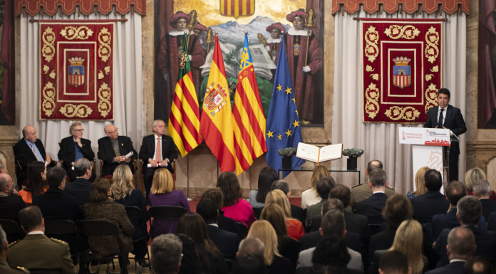 La Generalitat suspende los actos del Día de la Constitución La Generalitat suspende los actos del Día de la Constitución