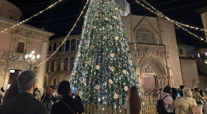 Las calles del centro de Valencia se cierran al tráfico por alta afluencia peatonal Las calles del centro de Valencia se cierran al tráfico por alta afluencia peatonal