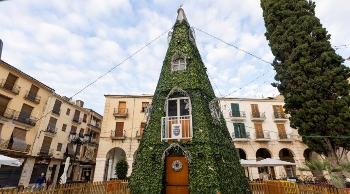 Este singular árbol mágico de Navidad es visitable y está en Valencia Este árbol mágico de Navidad es visitable y está en Valencia