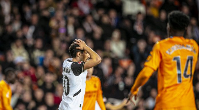Derrota al final de partido del Valencia CF ante el Real Madrid