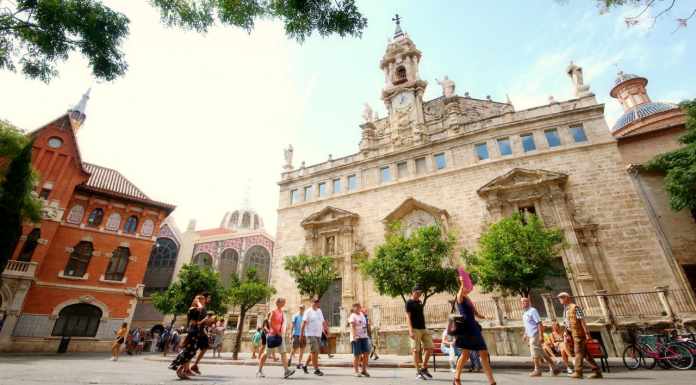 Valencia cerró 2024 con un 10,3% más de pernoctaciones pese al impacto de la DANA Valencia cerró 2024 con un 10,3% más de pernoctaciones pese al impacto de la DANA