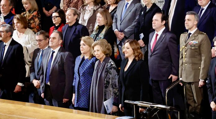 Las orquestas valencianas emocionan bajo la batuta de Dudamel en su concierto por la víctimas de la DANA Las orquesta valenciana emociona bajo la batuta de Dudamel