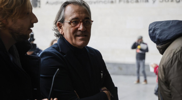 Asesinan de un tiro al exalcalde de Gandia Arturo Torró Asesinan en un tiroteo al exalcalde de Gandia Arturo Torró