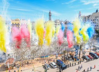 La EMT ofrece 13.000 plazas laborables para ver las mascletaes
