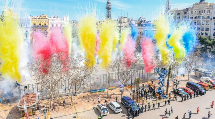 La EMT ofrece 13.000 plazas laborables para ver las mascletaes