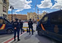 Un indigente mata a otro para refugiarse de la lluvia en el centro de Valencia