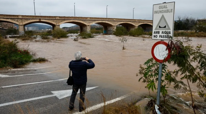 Valencia se blinda ante el temor a una nueva DANA y el riesgo de inundaciones: así evoluciona el temporal El jefe de bomberos de la DANA tiene claro quién falló